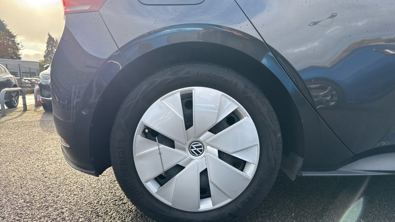 Volkswagen ID.3 150kW Family Pro Performance 58kWh 5dr Auto Electric Hatchback